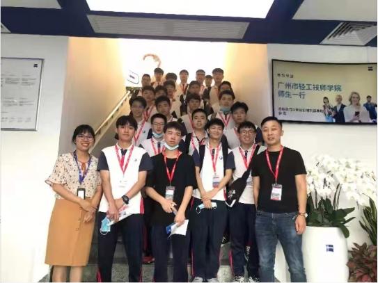 最新名企招聘,最新名企招聘，小巷深處的獨(dú)特小店，等你來探索！