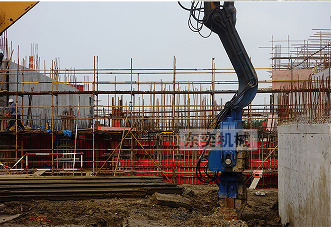 最新打樁工人招聘，行業(yè)現(xiàn)狀透視與各方觀點(diǎn)探討，個(gè)人立場(chǎng)表達(dá)