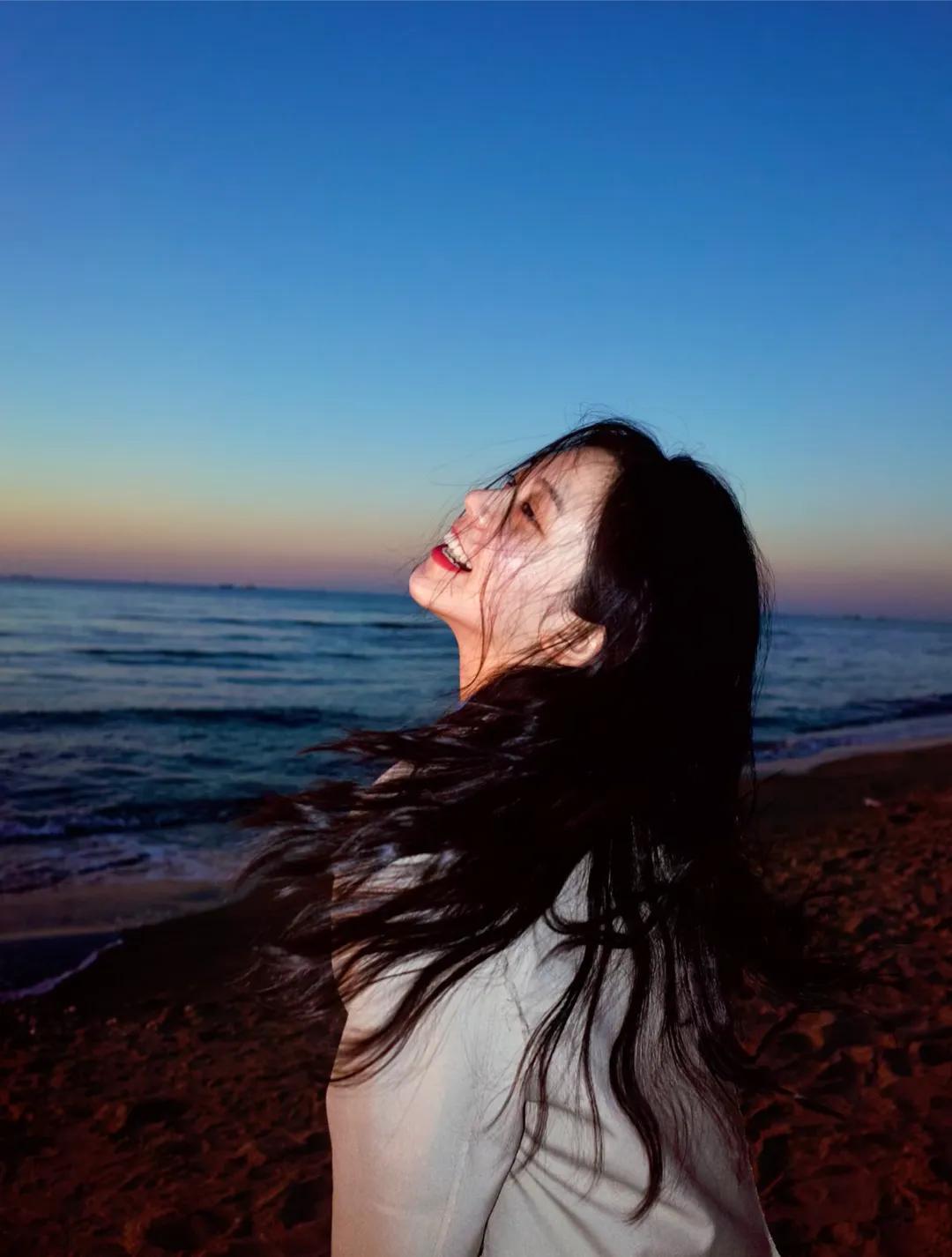 歐美最新背影頭像，引領(lǐng)時(shí)尚潮流的新寵