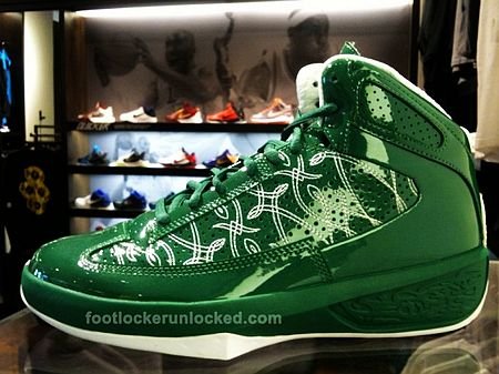 揭秘籃球傳奇雷阿倫的裝備升級(jí)之路，最新戰(zhàn)靴亮相！