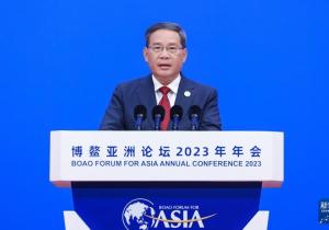 西部機(jī)場(chǎng)集團(tuán)領(lǐng)導(dǎo)引領(lǐng)變革，鑄就自信與成就新篇章