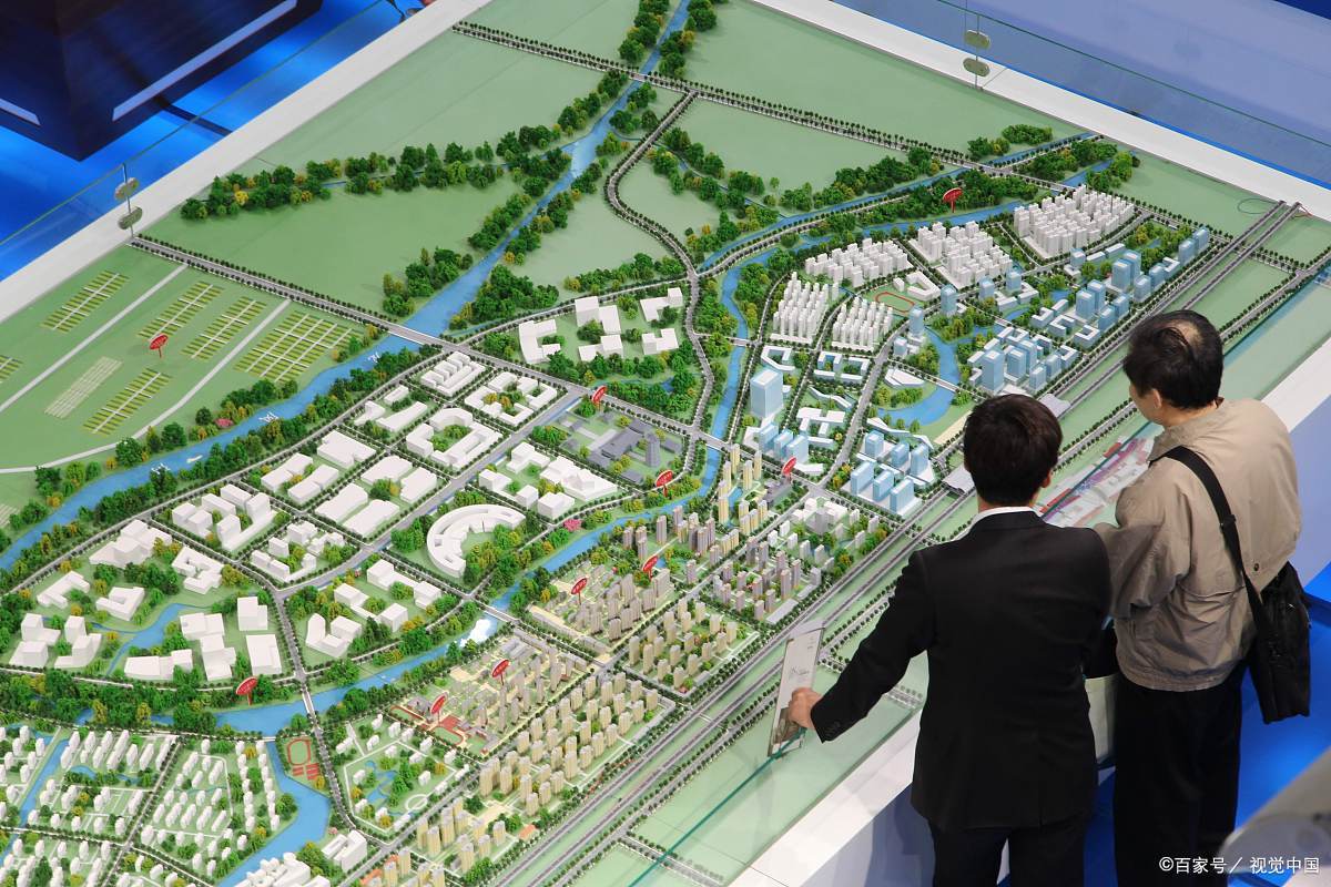 明覺2024最新規(guī)劃，家的溫馨與友情紐帶，未來生活的奇妙展望