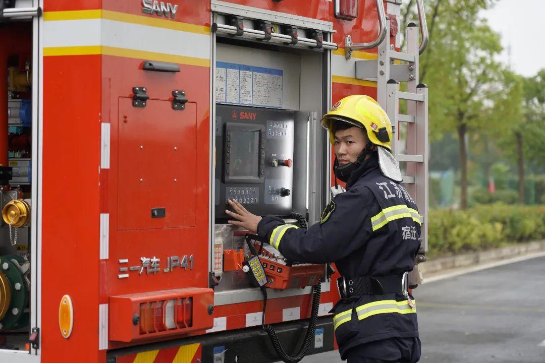 江蘇大火最新進(jìn)展，持續(xù)關(guān)注火勢(shì)情況及救援動(dòng)態(tài)