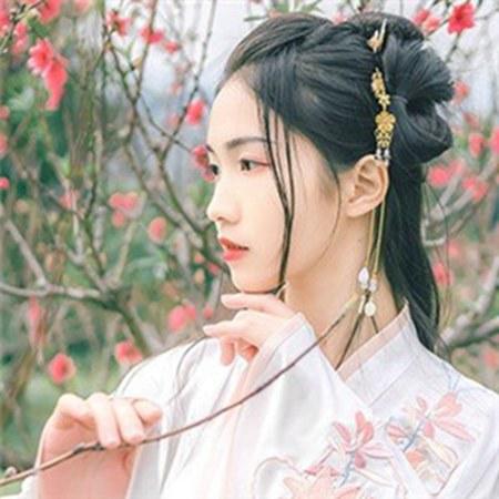 最新古裝女生頭像集錦，小巷深處的寶藏小店