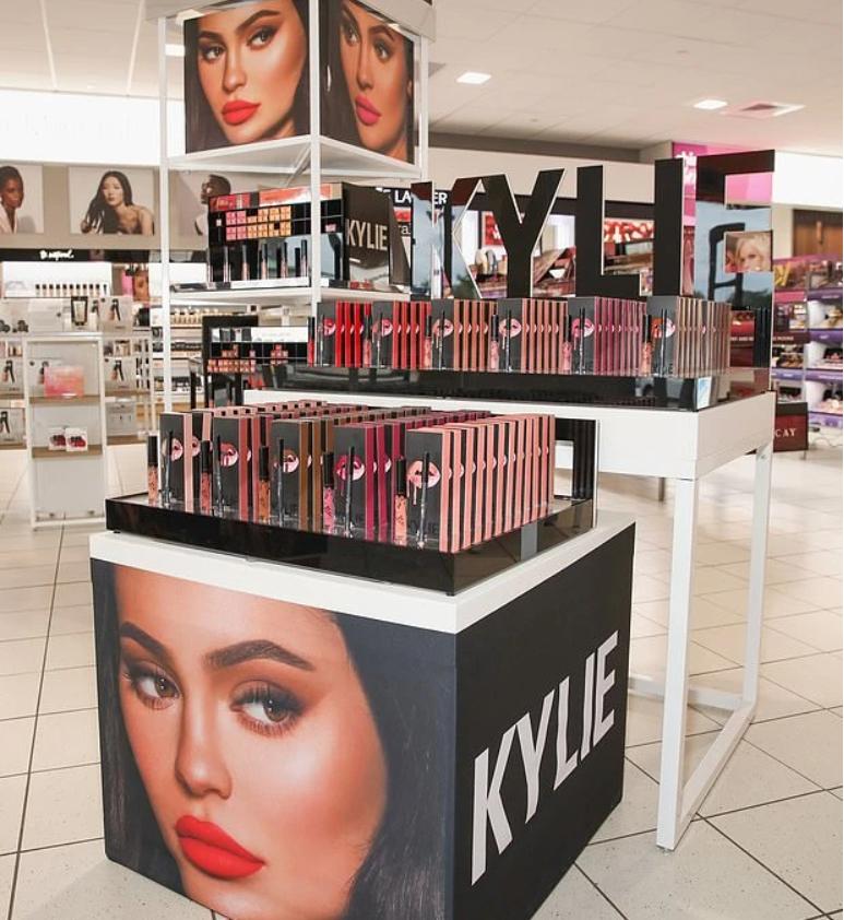 最新財(cái)務(wù)造假公司,最新財(cái)務(wù)造假公司，背景、事件、影響與地位