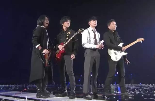 林俊杰最新翻唱歌曲，小巷深處的音樂(lè)與美食之旅