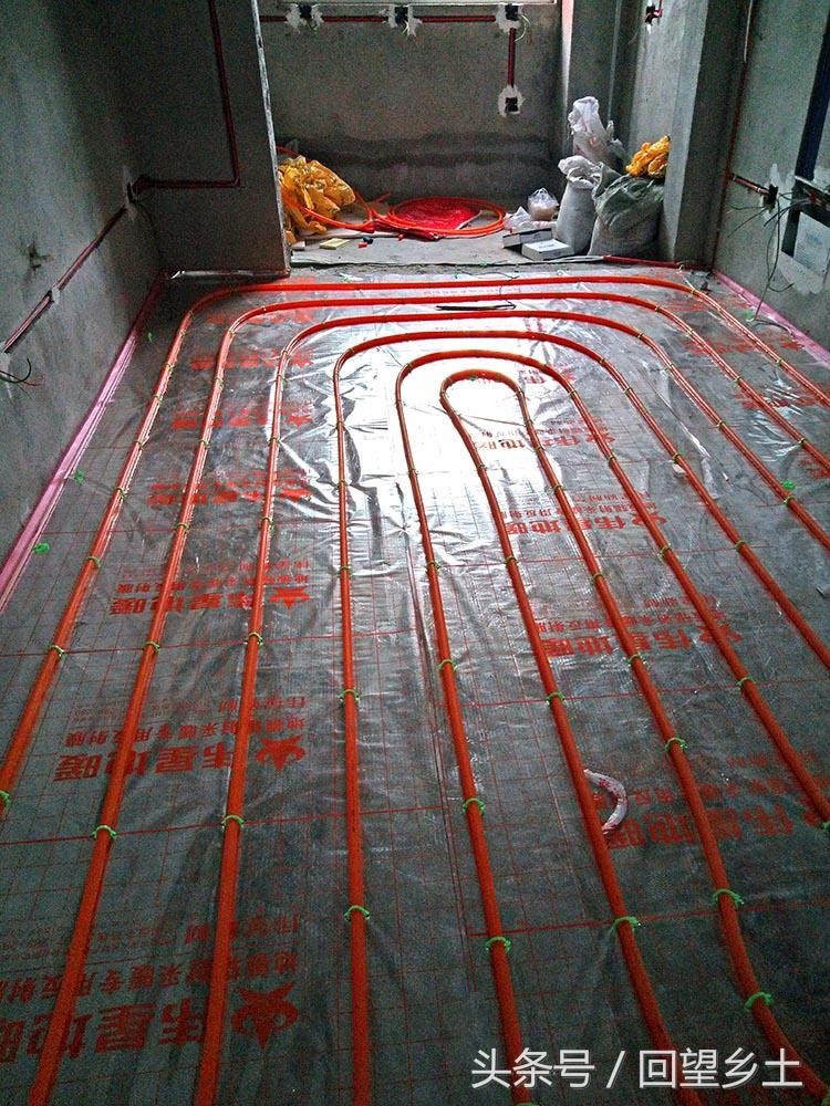 關(guān)于地暖安裝價(jià)格的觀點(diǎn)探討，全面解析裝地暖的費(fèi)用與考量因素