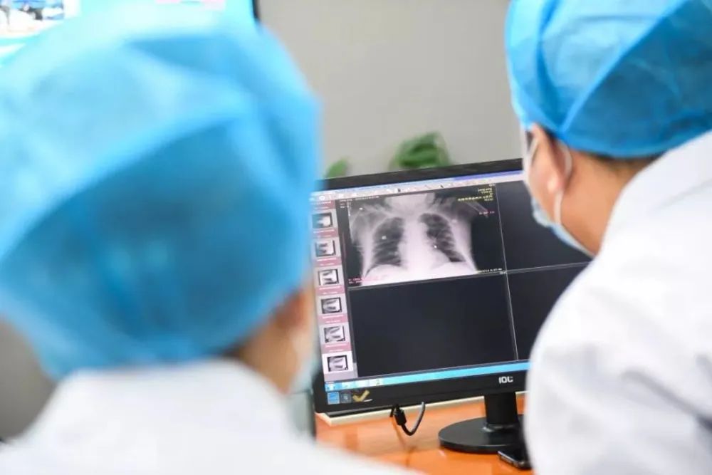 最新疫情動(dòng)態(tài)圖，疫情與歡樂生活的交織