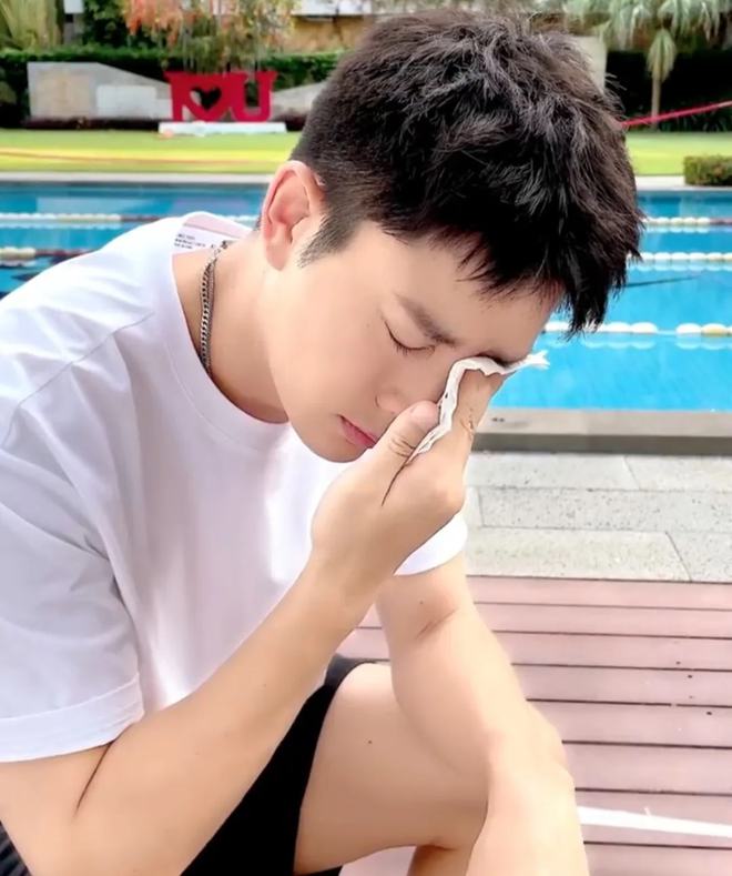 賈乃亮最新直播手機，直播間的溫馨日常與友情的紐帶展現(xiàn)標(biāo)題魅力！