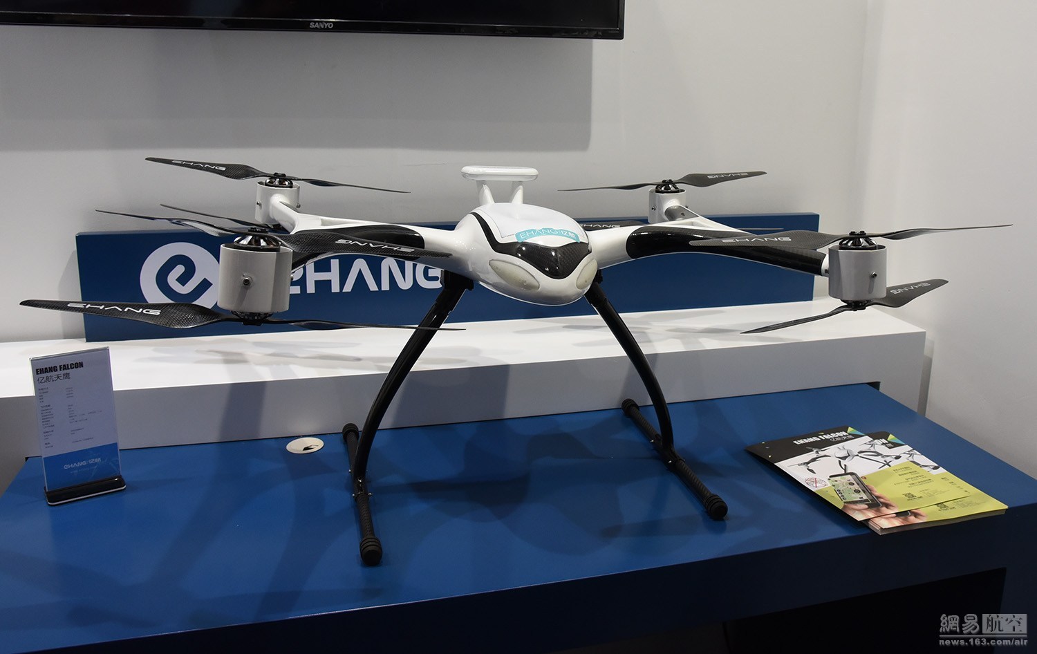 無人機表演價格揭秘，背景、發(fā)展及其在特定時代的地位影響