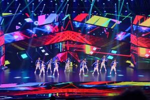 潮流舞蹈風(fēng)采，舞動(dòng)人生，自信閃耀的魅力瞬間