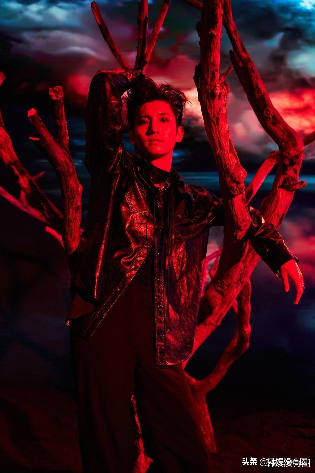 東方神起最新音樂(lè)專(zhuān)輯，音樂(lè)的力量與情感交融的盛宴