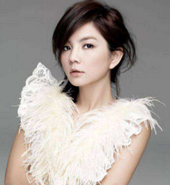 星光下的秘密，明星狐臭揭秘與香氛奇遇探秘