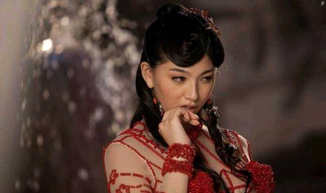 肉蒲團(tuán)女演員的勵(lì)志之旅，變化、自信與成就感的探索