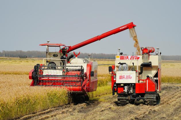 最新農(nóng)業(yè)機械探秘，小巷深處的農(nóng)業(yè)黑科技揭秘
