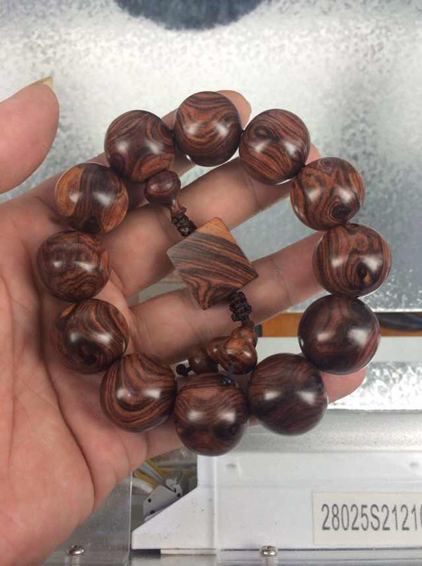 海南黃花梨當(dāng)前價(jià)格全面指南，最新行情解析與深度解讀