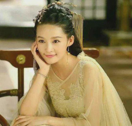 荊小八在楚喬傳中的熱血演繹，傳奇演員展現(xiàn)角色魅力！