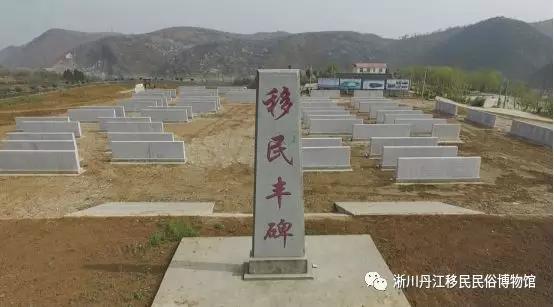 鎮(zhèn)平電視臺(tái)主持人，優(yōu)雅才華并存的光彩之星?