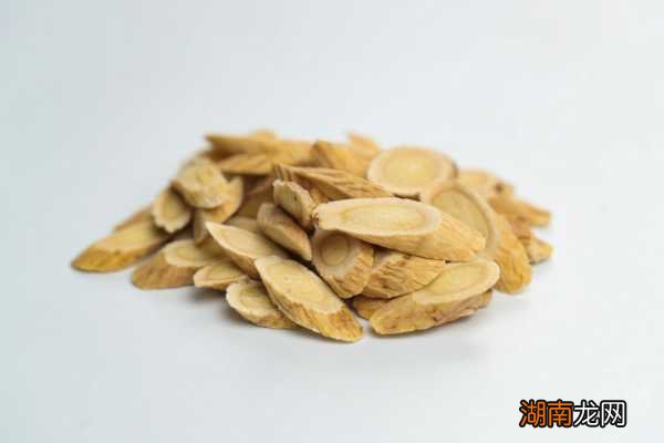 黃芪價格揭秘，黃芪價值背后的友情故事