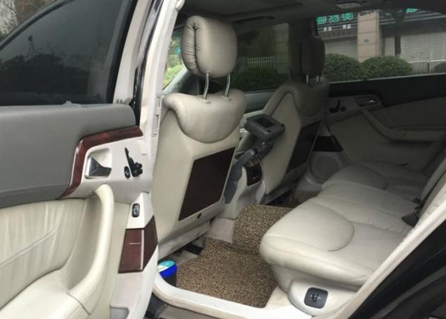 豪華與科技的完美融合，最新款大奔重磅登場(chǎng)