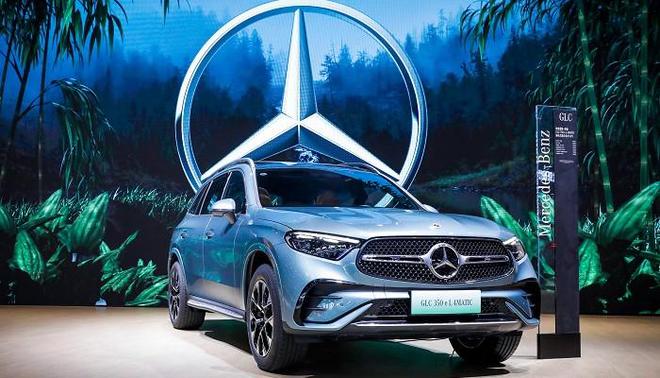 GLC350奔馳最新報(bào)價(jià)，購(gòu)車之旅的溫馨指南