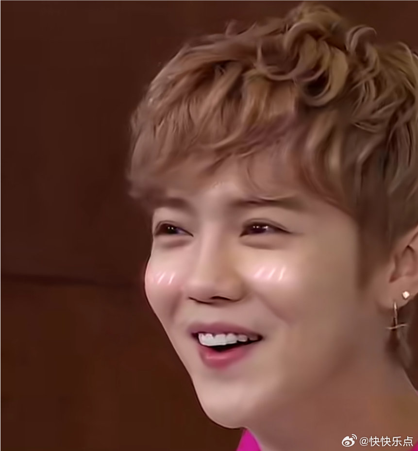 鹿晗最新消息動(dòng)態(tài)，城市音符與友情旋律的碰撞