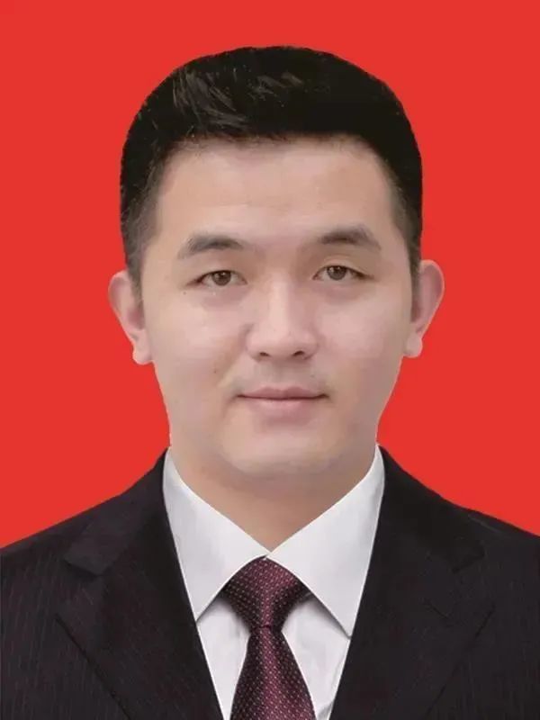 四川干部任前公示，探索小巷中的獨(dú)特風(fēng)味小店之旅