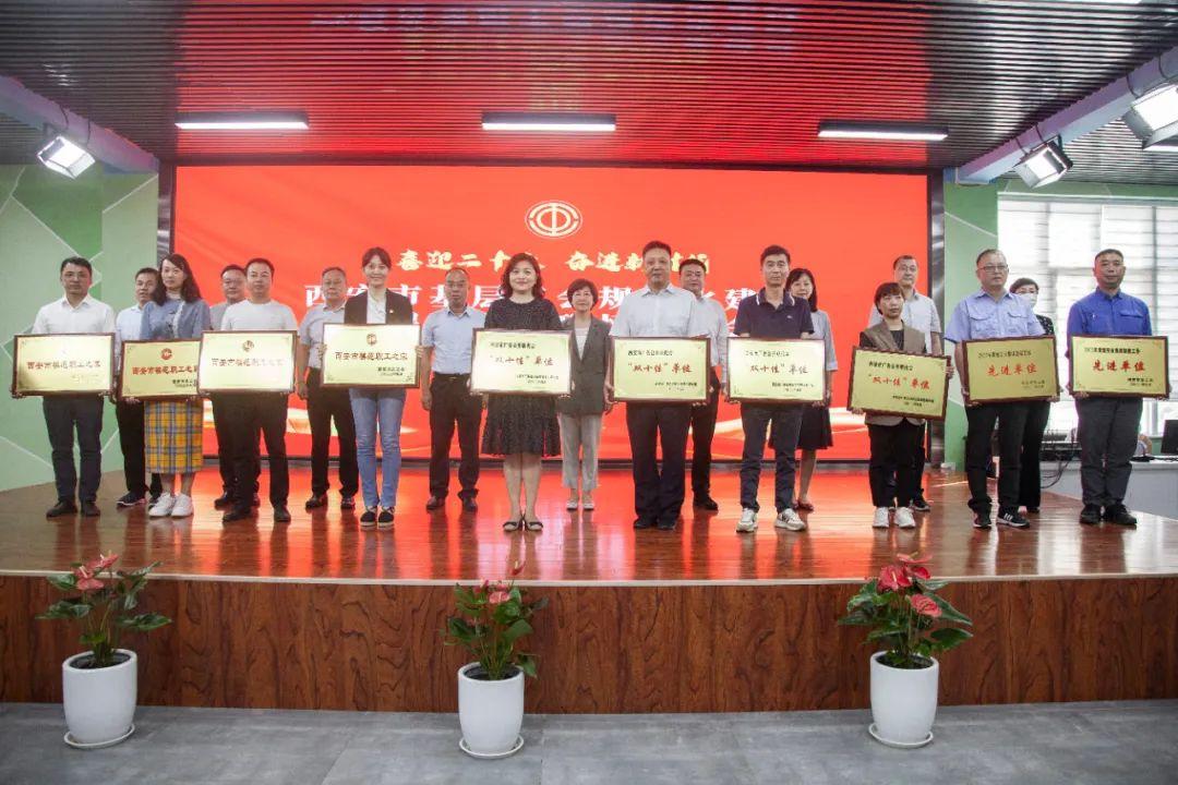 灃京工業(yè)園最新招聘，人才吸引與產(chǎn)業(yè)發(fā)展雙刃劍的挑戰(zhàn)與機(jī)遇