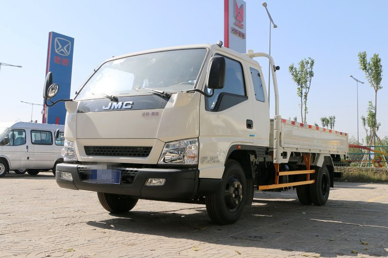 江鈴輕卡一排半最新款，友情滿載的溫馨日常之旅