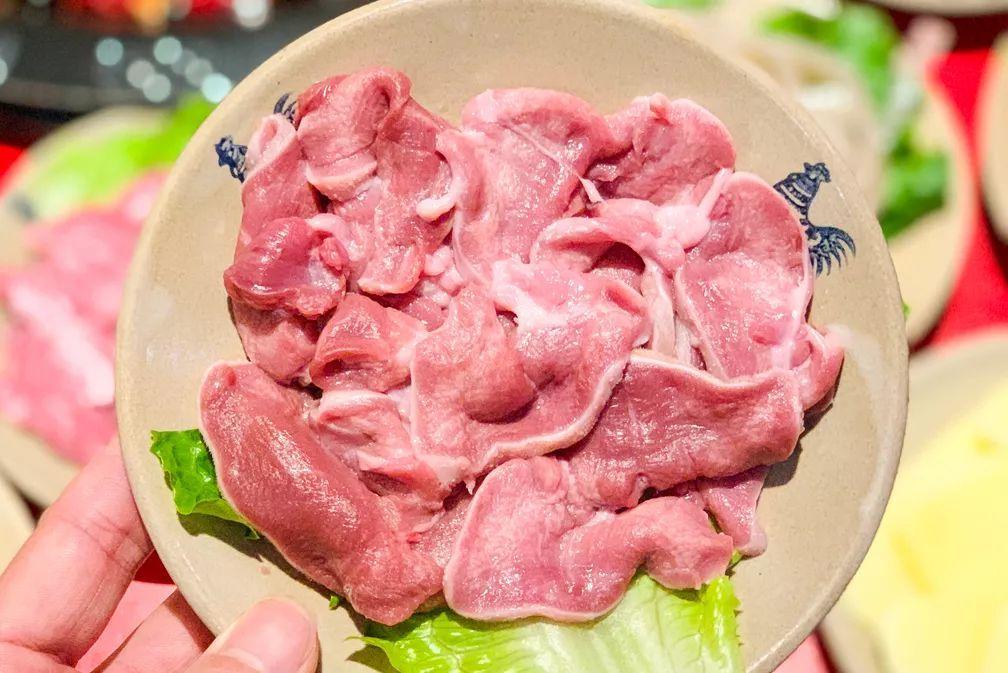 小巷深處的最新火鍋菜品，味覺盛宴的驚喜探索