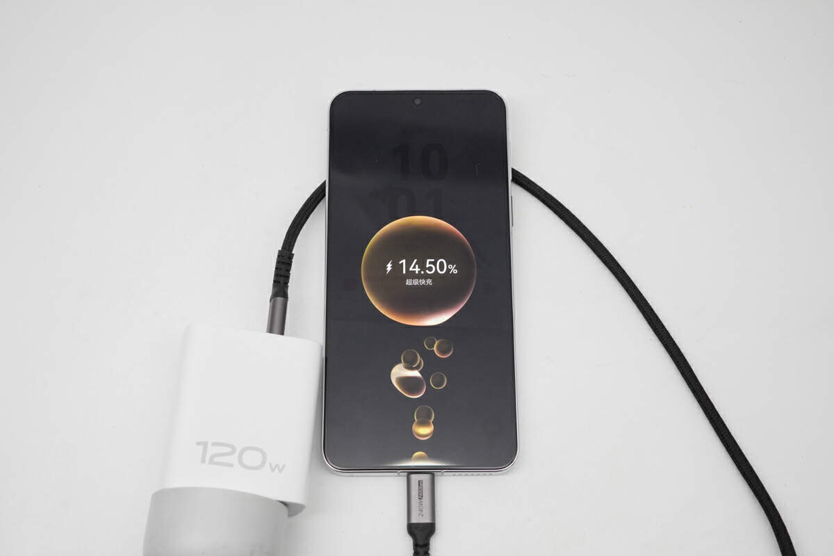 最新快充技術(shù)革新引領(lǐng)未來能源革命，極速充電體驗(yàn)開啟新篇章