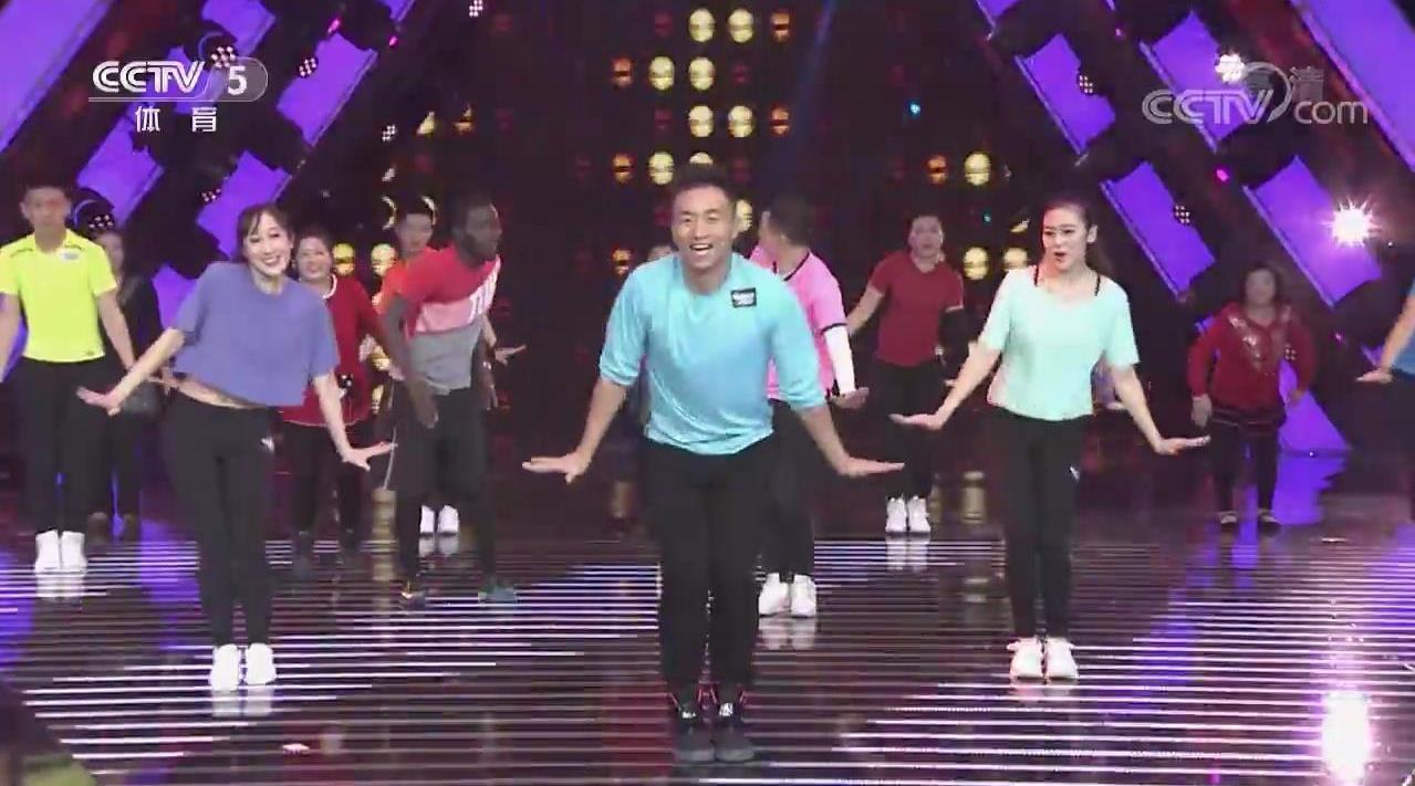 王廣成最新健身舞，小巷深處的舞動魅力