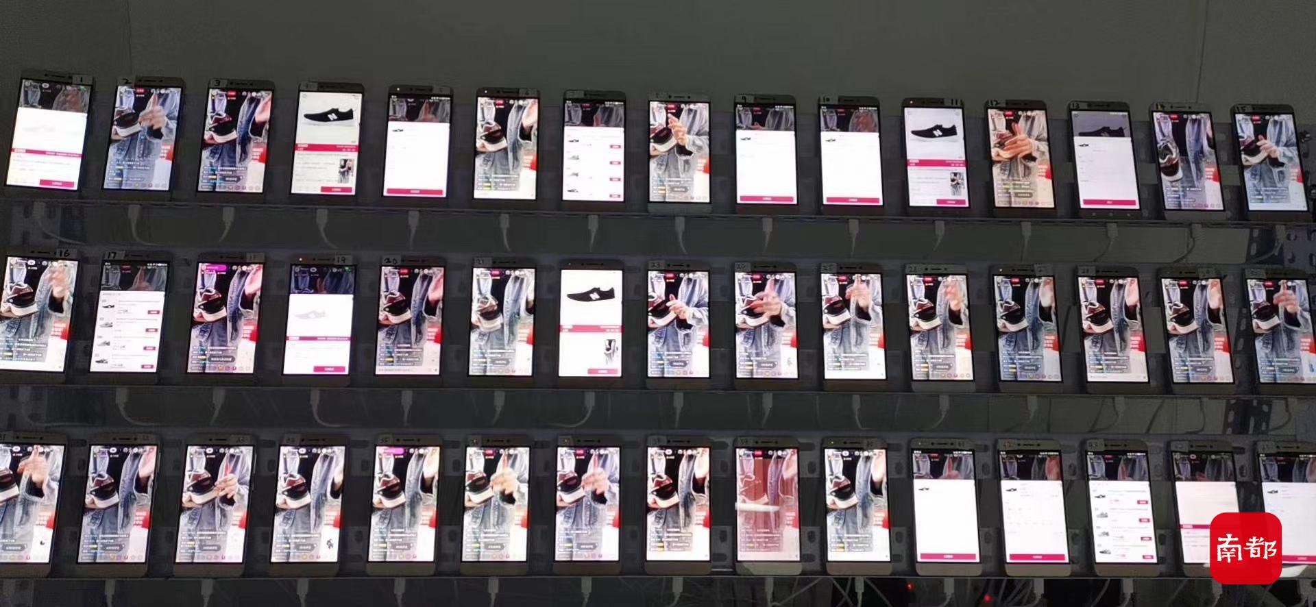 運(yùn)動(dòng)場(chǎng)館燈具 第125頁(yè)