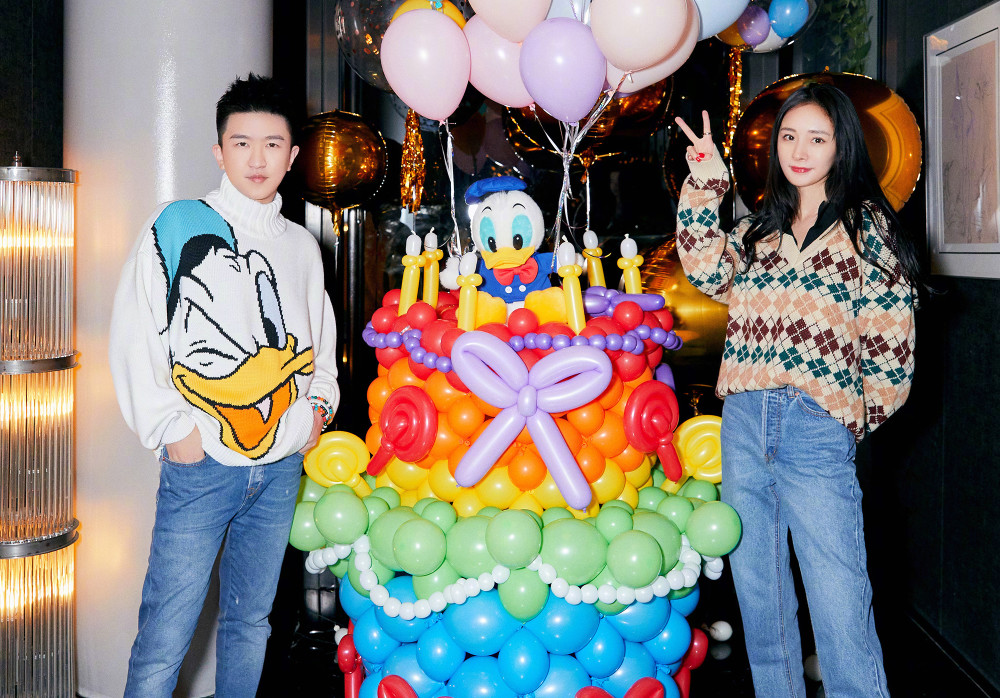 最新生日?qǐng)D片分享，小巷深處的特色小店，生日探索之旅啟程！