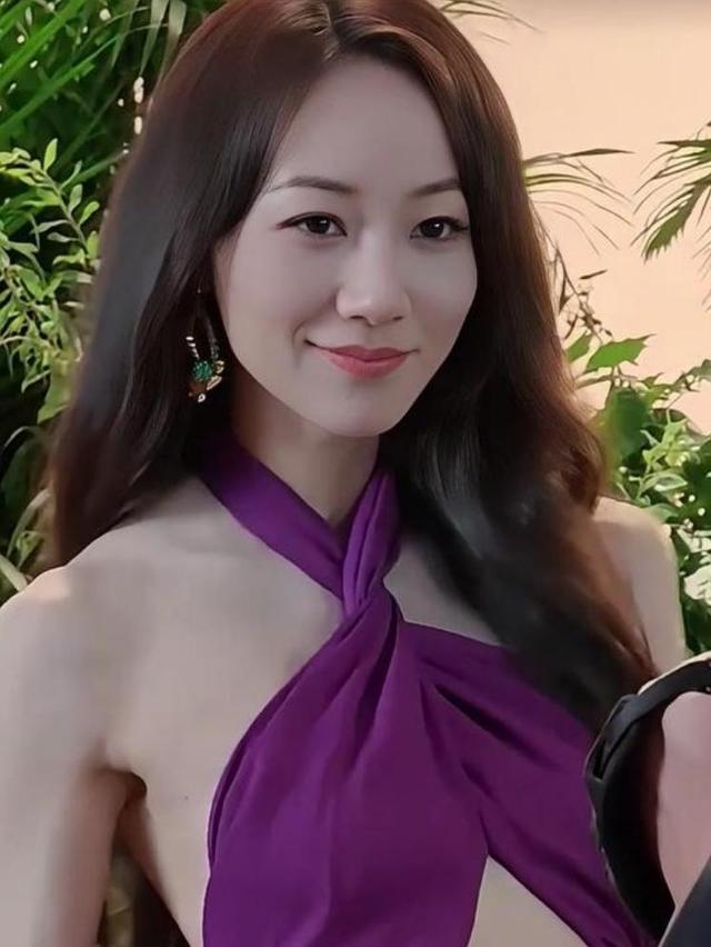 女性頭像時(shí)尚潮流演變，最新風(fēng)尚與2025年流行趨勢預(yù)測