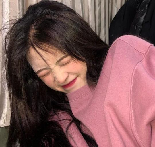 最新個性女生頭像，小巷深處的獨特風(fēng)尚風(fēng)采