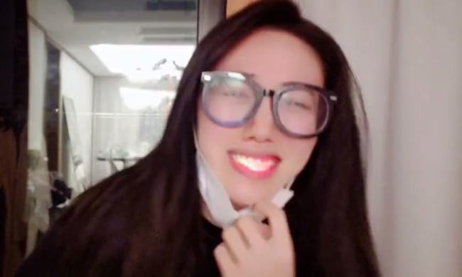 小董最新潮流風(fēng)采揭秘，引領(lǐng)潮流魅力無(wú)限！