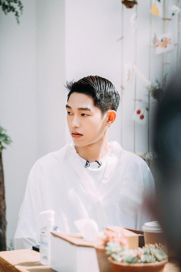 王鏘，時尚潮流的引領(lǐng)者最新動態(tài)