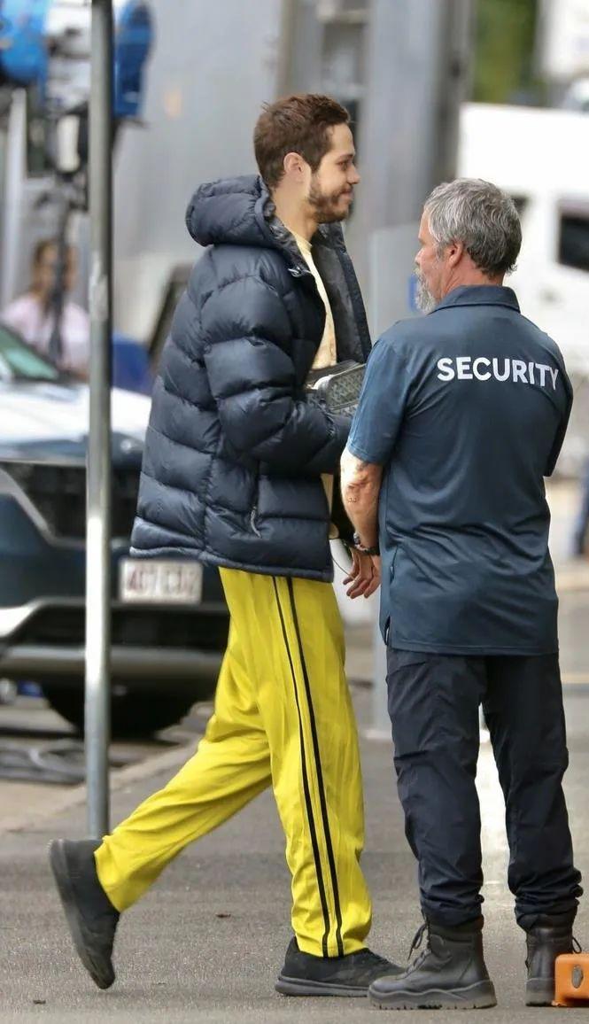 玄彬最新街拍，潮流引領(lǐng)者的時(shí)代風(fēng)采