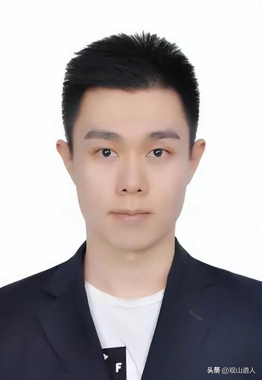 北大女生時(shí)尚搭配與技能提升，最新時(shí)尚包款指南