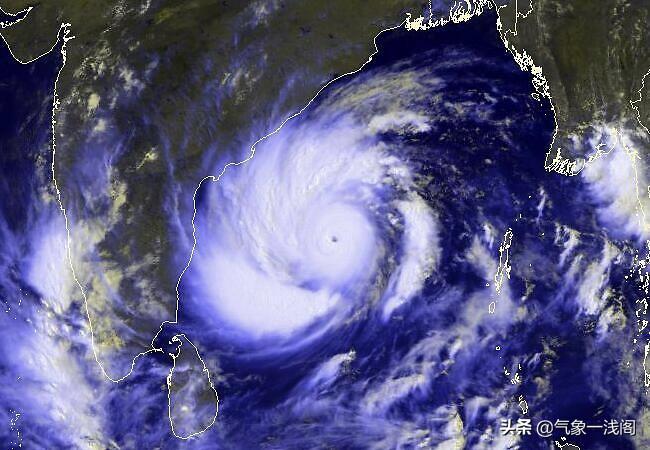 最新預(yù)報(bào)，關(guān)注臺(tái)風(fēng)動(dòng)態(tài)，警惕臺(tái)風(fēng)影響