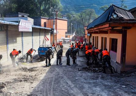 甘肅泥石流最新動(dòng)態(tài)，災(zāi)難預(yù)警與應(yīng)對策略探討